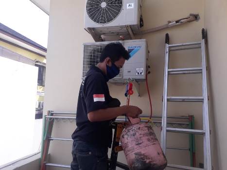 Cuci AC di BSD Cuci AC di BSD
